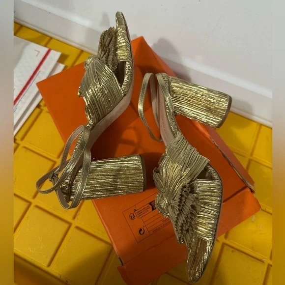 Loeffler Randall Camellia Gold Pleated Bow Heel Sandal MSRP $400 EUC Size 9.5 - Picture 6 of 9